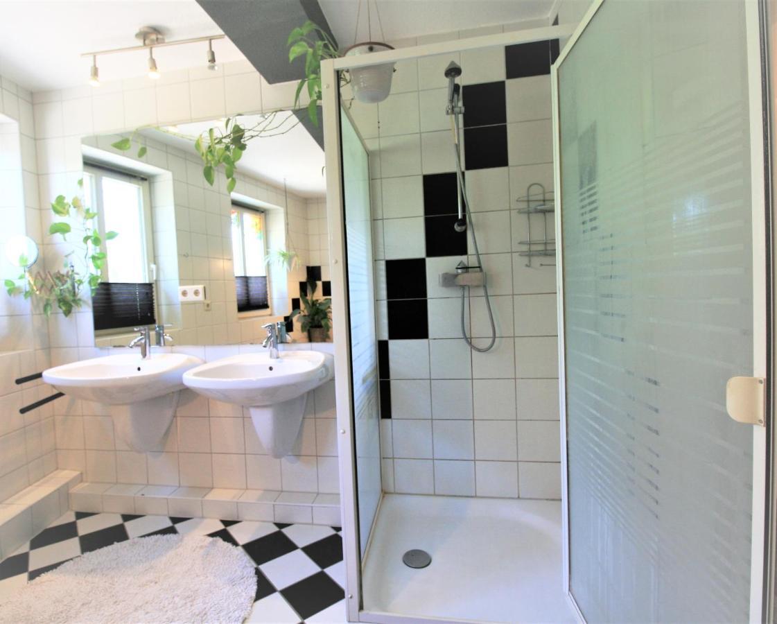 Zentrale Ferienwohnung „Treibholz“ Im Sonnenblumenhaus Фленсбург Екстер'єр фото
